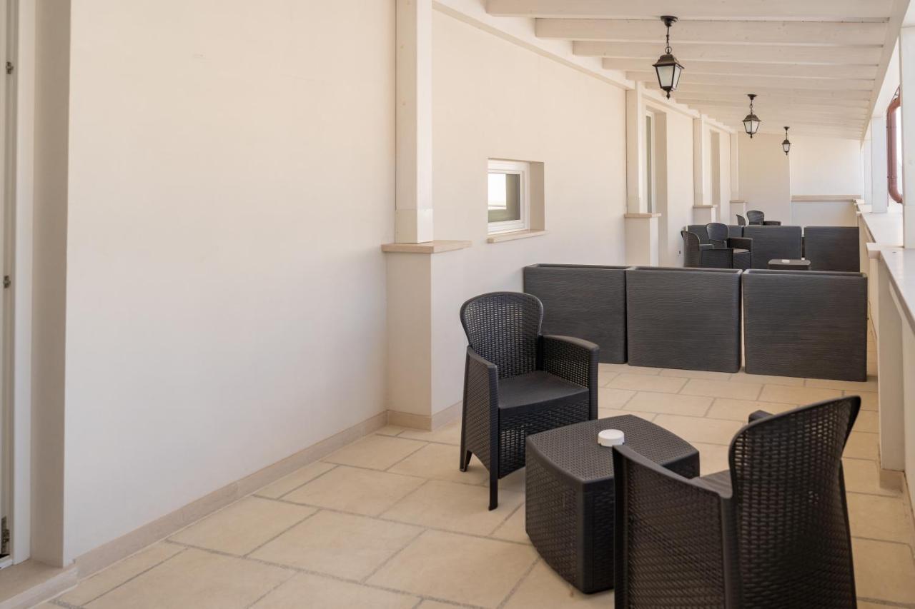 "Corte Mopps" Citta Della Ceramica Grottaglie - Spa Elysium Bagian luar foto